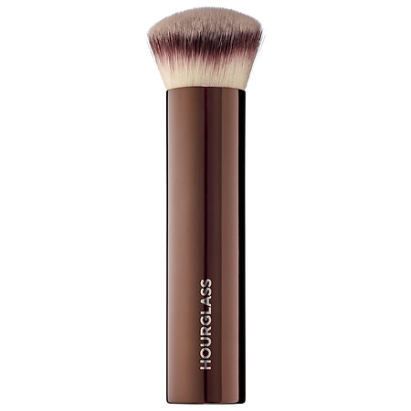 Hourglass foundation brush