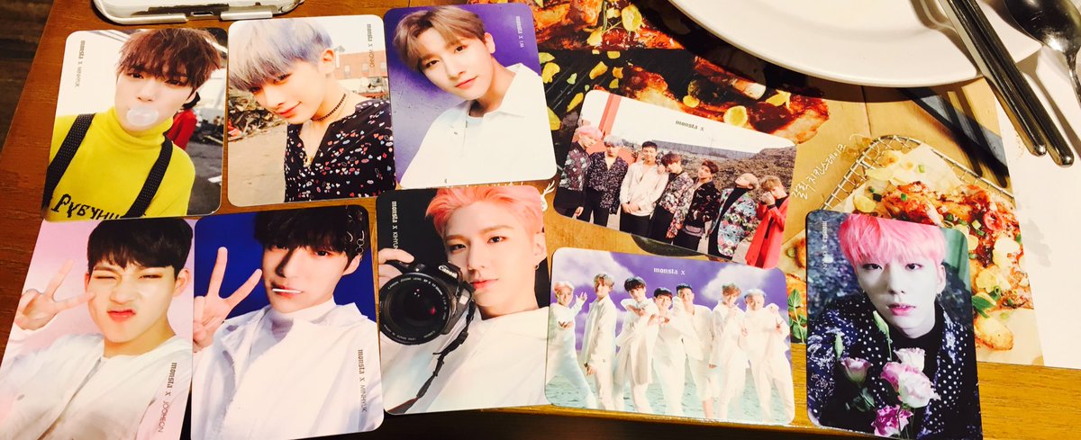 MONSTA X Photocards