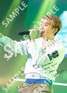 (Size 2L) - SEVENTEEN Shining Diamonds in Japan Photo (Woozi)