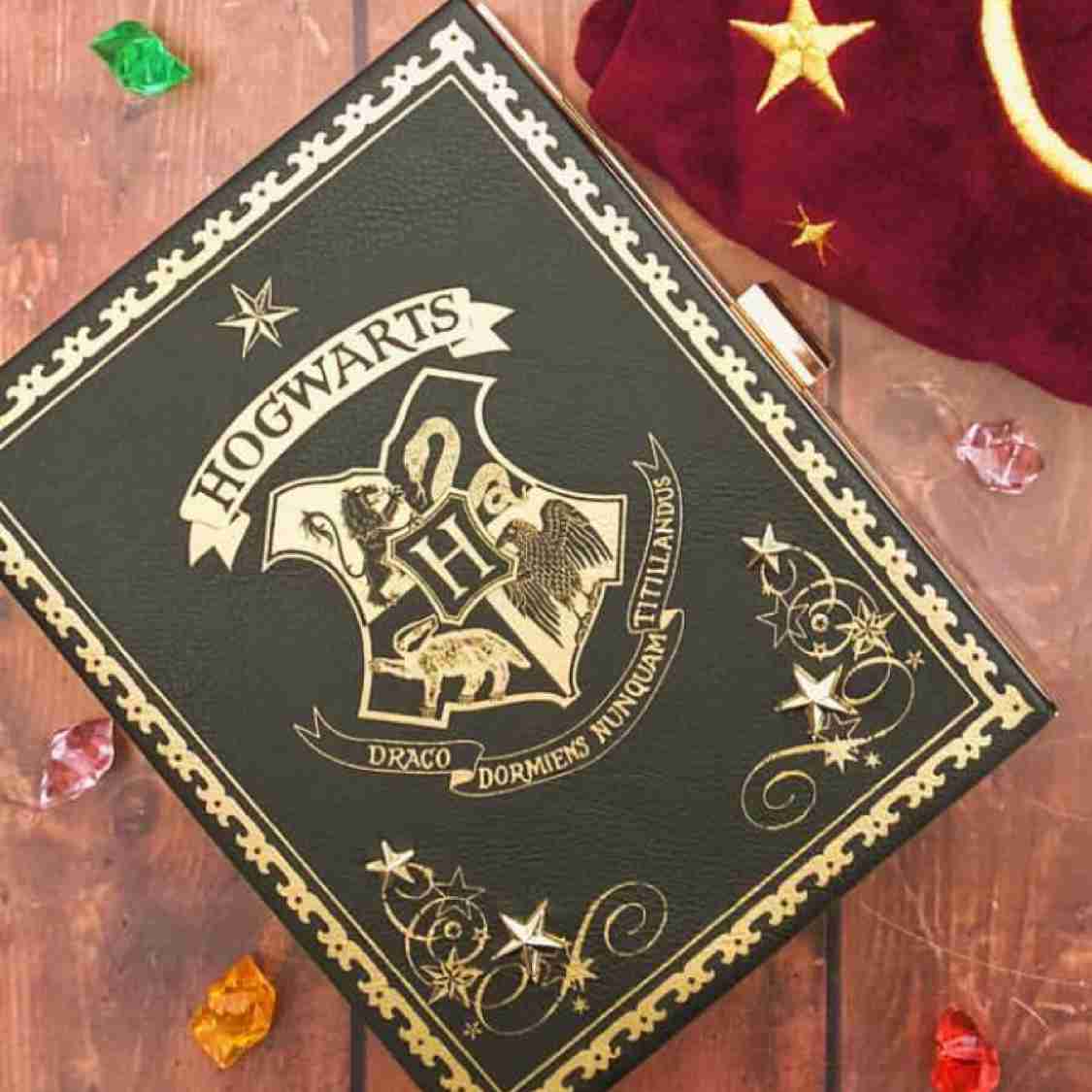 Hogwarts clutch