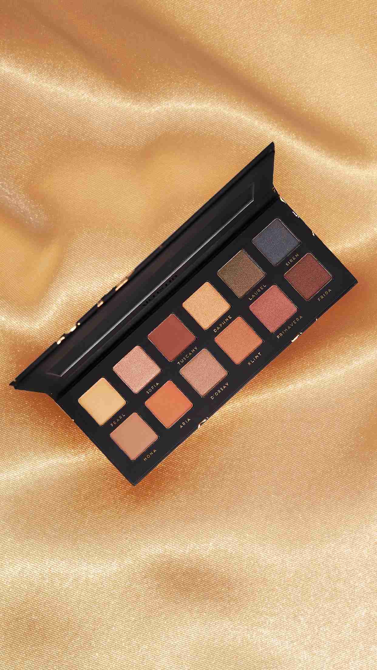 Artistry Eyeshadow Palette