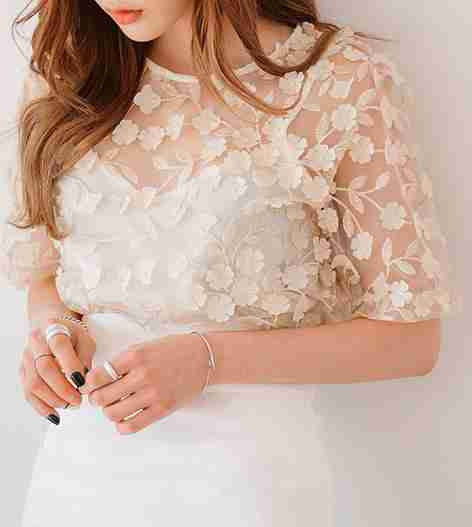 Floral Needle Seethrough Blouse