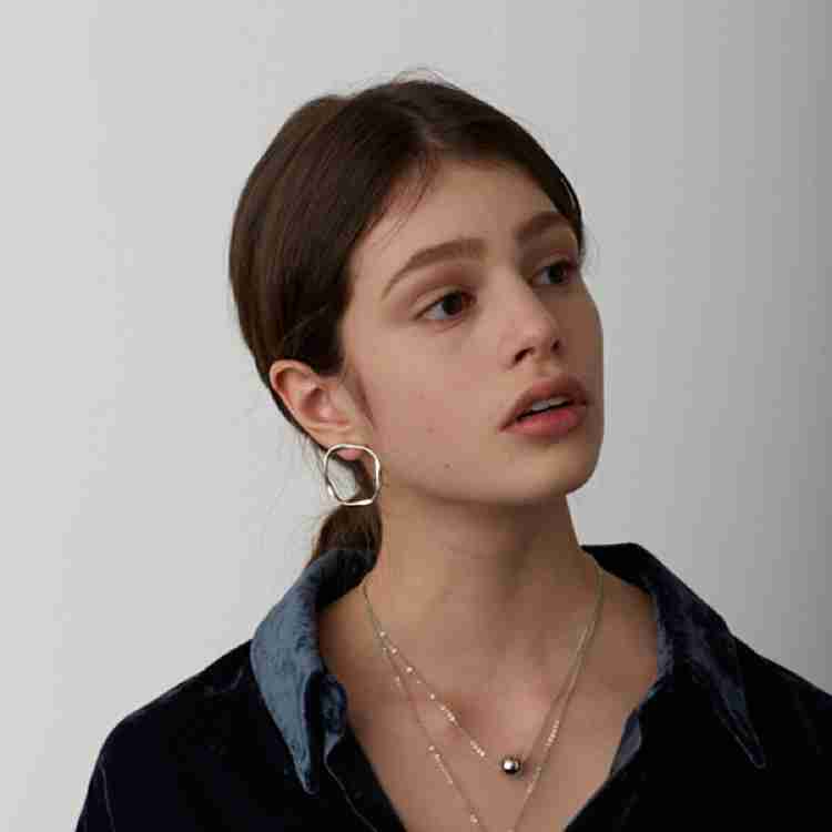 Twisted Circle Earring