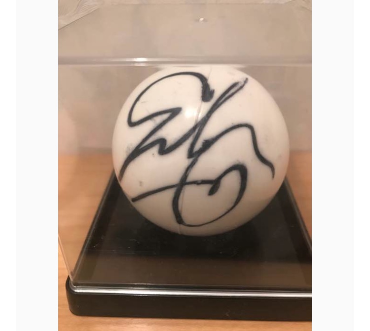 Suho signed ball
