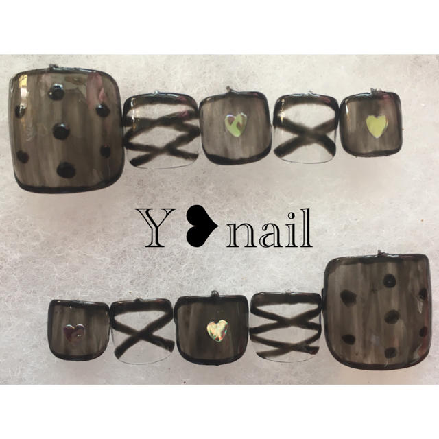 Press on nails