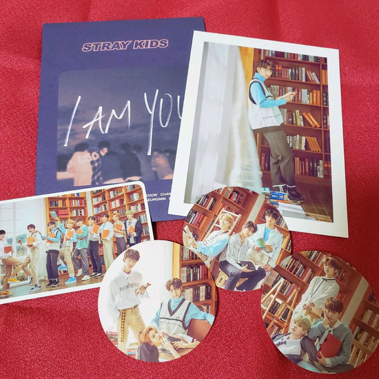 Hyunjin Envelope Set