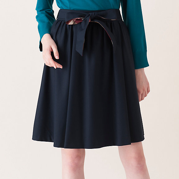 West Ribbon Gathers Cart