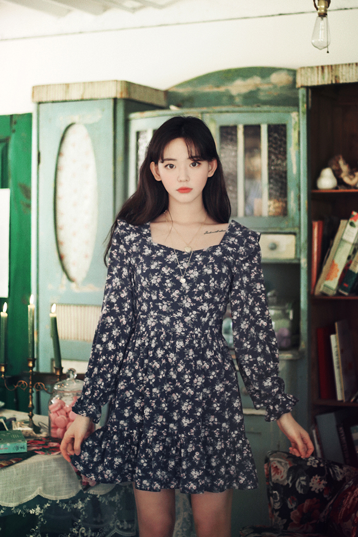 Amelie dress line.blue gray dress