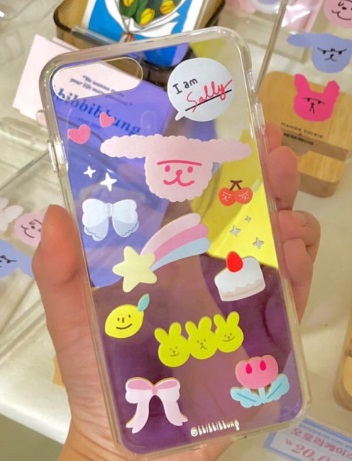 Sally Favorite-Half Mirror Case Aurora Case