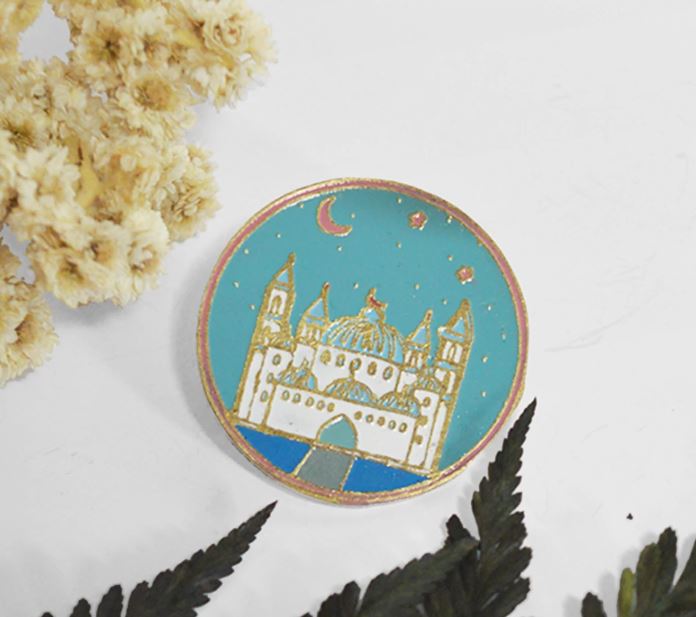 Enamel pin