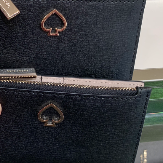 Sm slim bill fold wallet with spade accent