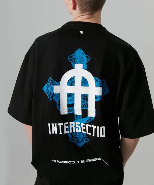 CROSS TSHIRT