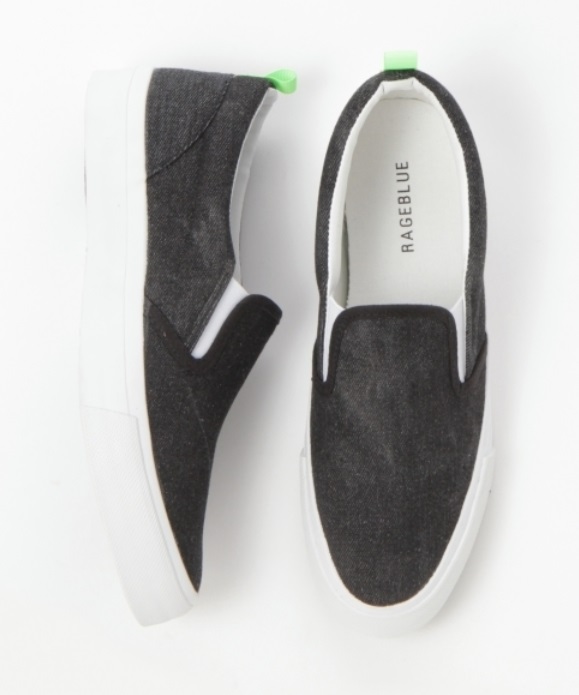 Slip-on sneaker